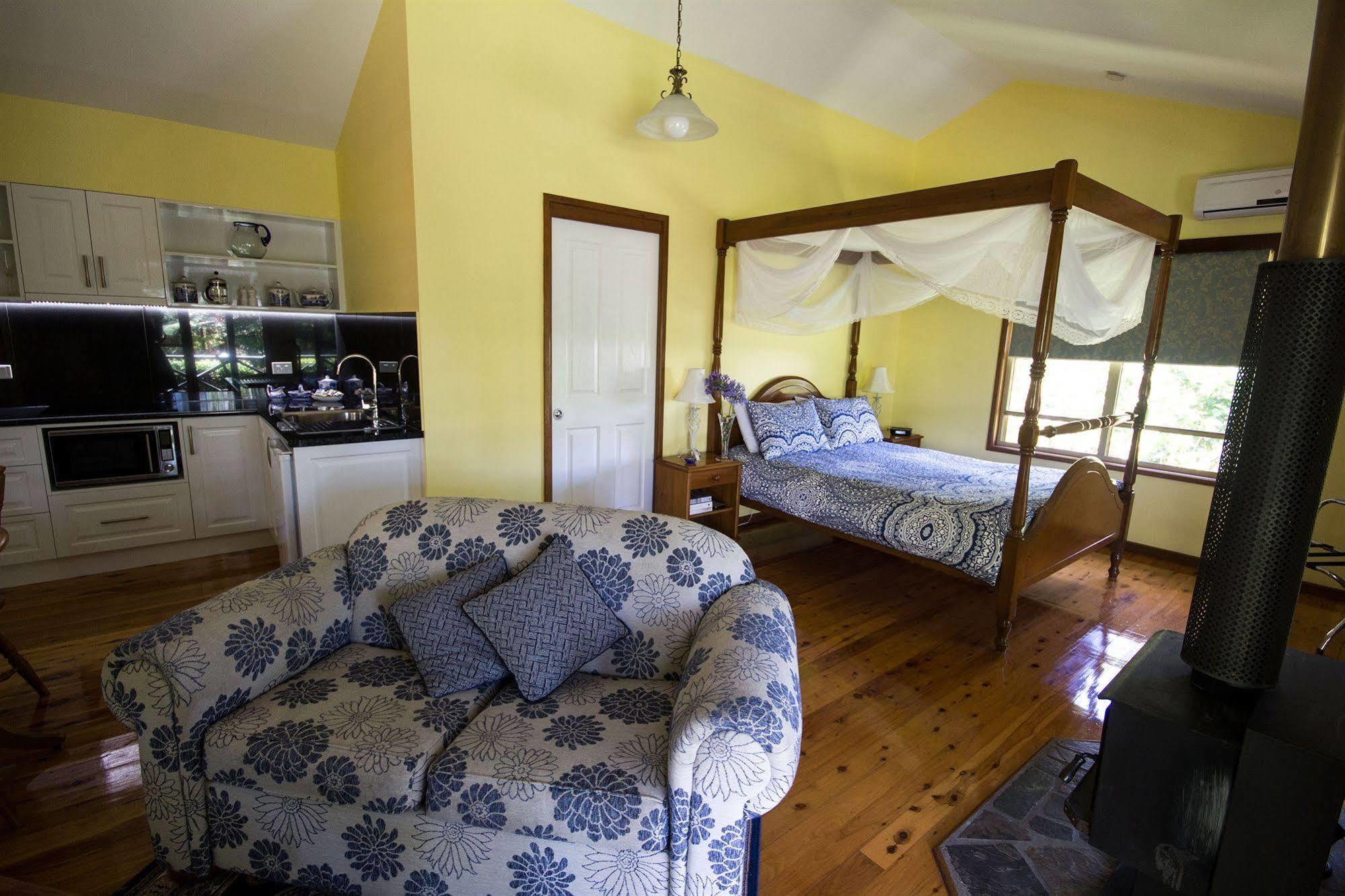 Bendles Cottages Maleny Bagian luar foto